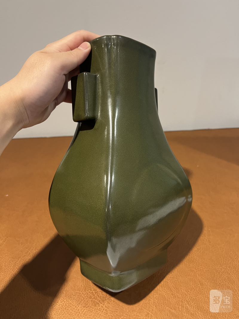 清乾隆 茶叶末釉贯耳瓶 - 图3